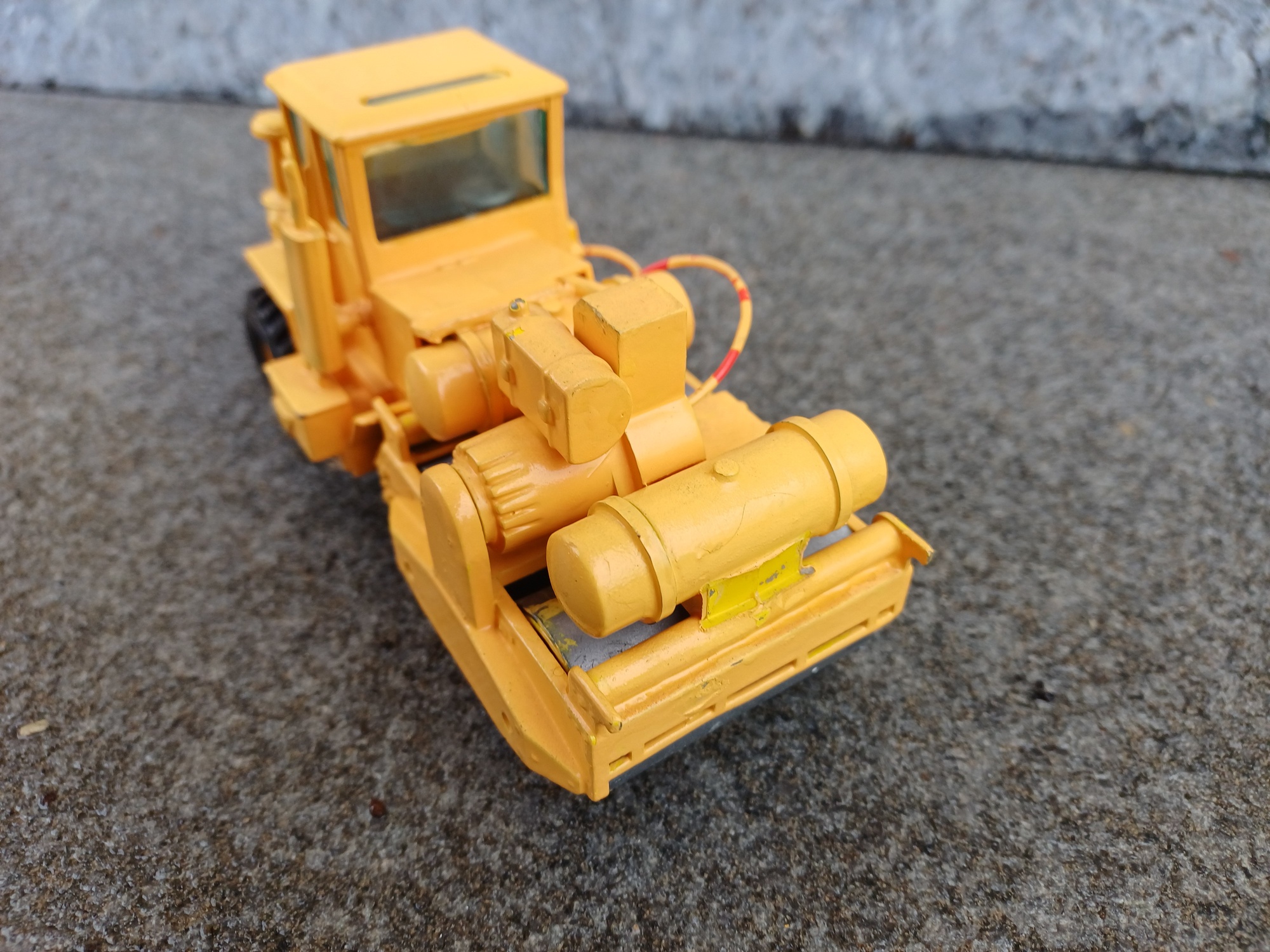 1029 -Rainer- Walze umlackiert  Eigenbau 